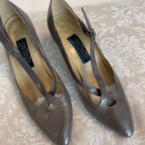 Palazzo by Michael G. Abrons Grey Heels 7 1/2M